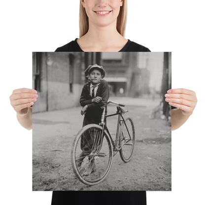 Photo paper poster – Messenger Boy for Mackay Telegraph Company, Waco, Texas – Lewis Hine (1913)