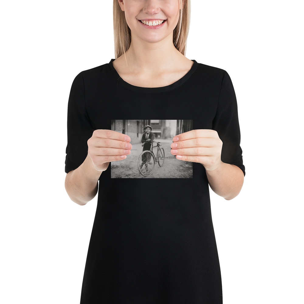 Photo paper poster – Messenger Boy for Mackay Telegraph Company, Waco, Texas – Lewis Hine (1913)